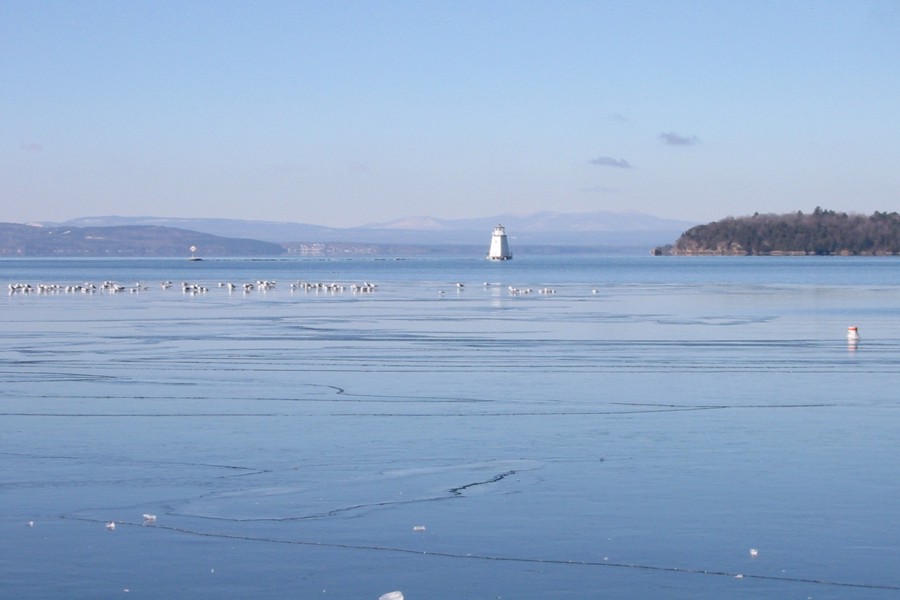 ../image/lake champlain2.jpg